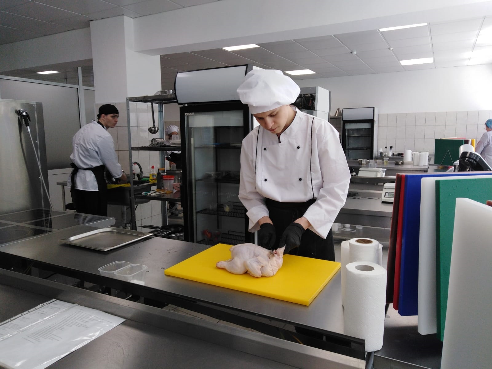 повар