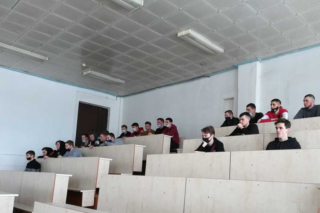 экскурсия в РИИ 4