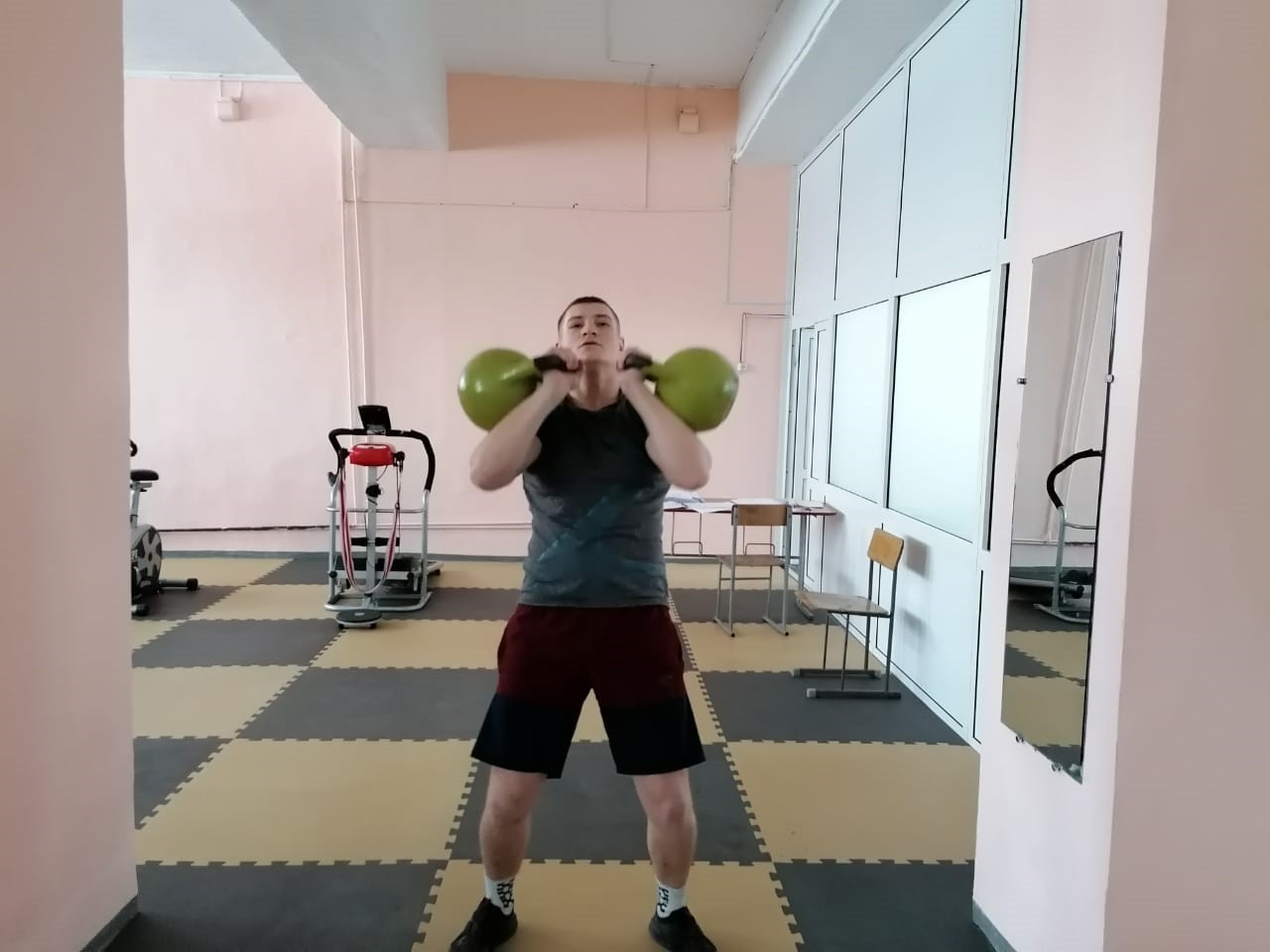 Атлет (2)