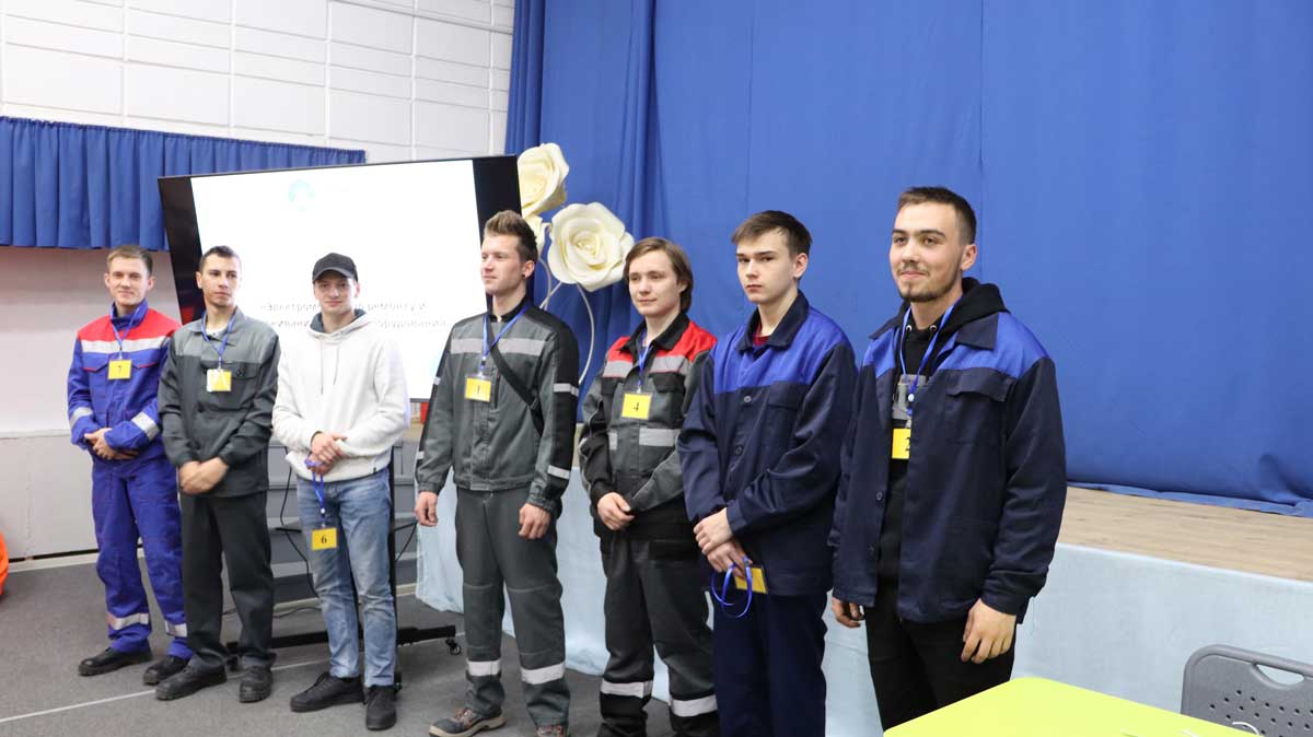 Электромонтер 7079